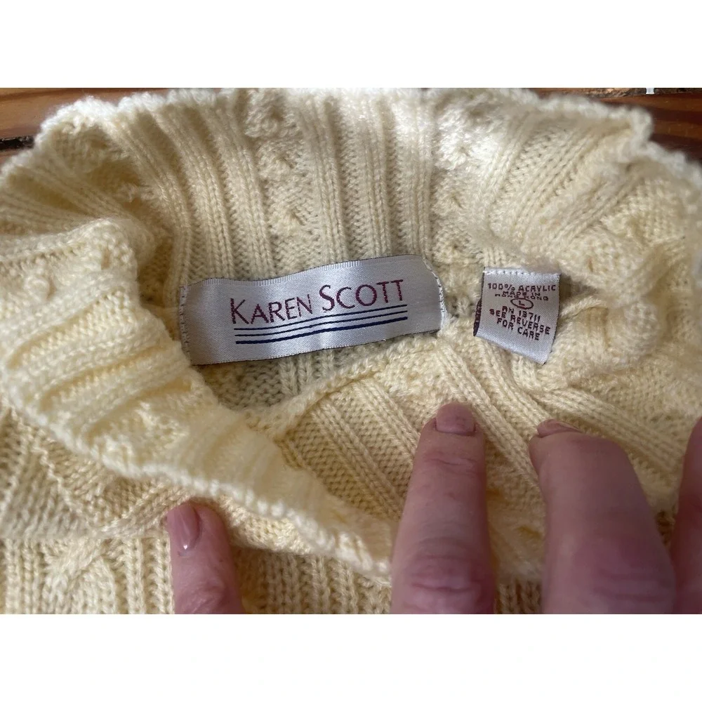 Vintage Karen Scott Women Long Sleeve Mock Neck Pullover Sweater Light Yellow, L